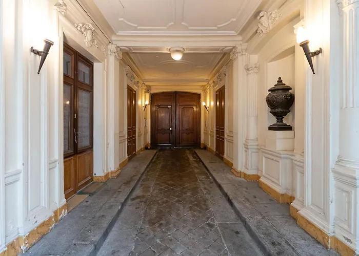 Luxe State Of The Art Near Montmartre Daire
