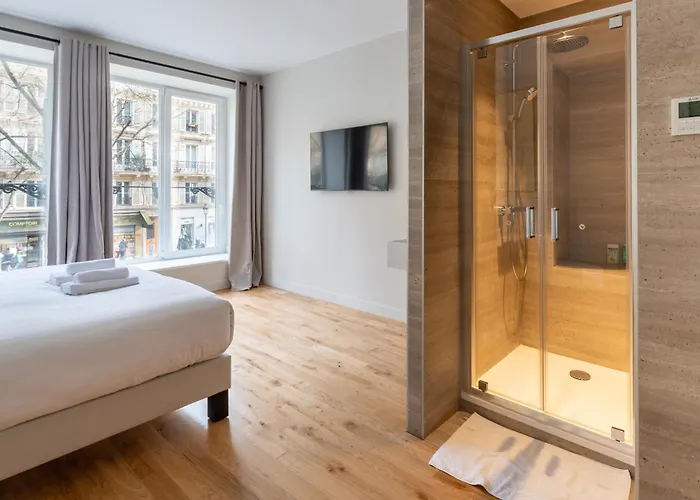 Luxe State Of The Art Near Montmartre Daire *